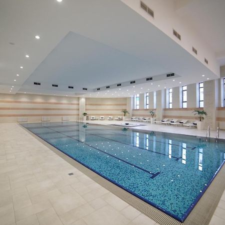 比什凯克猎户座酒店 外观 照片 Swimming pool