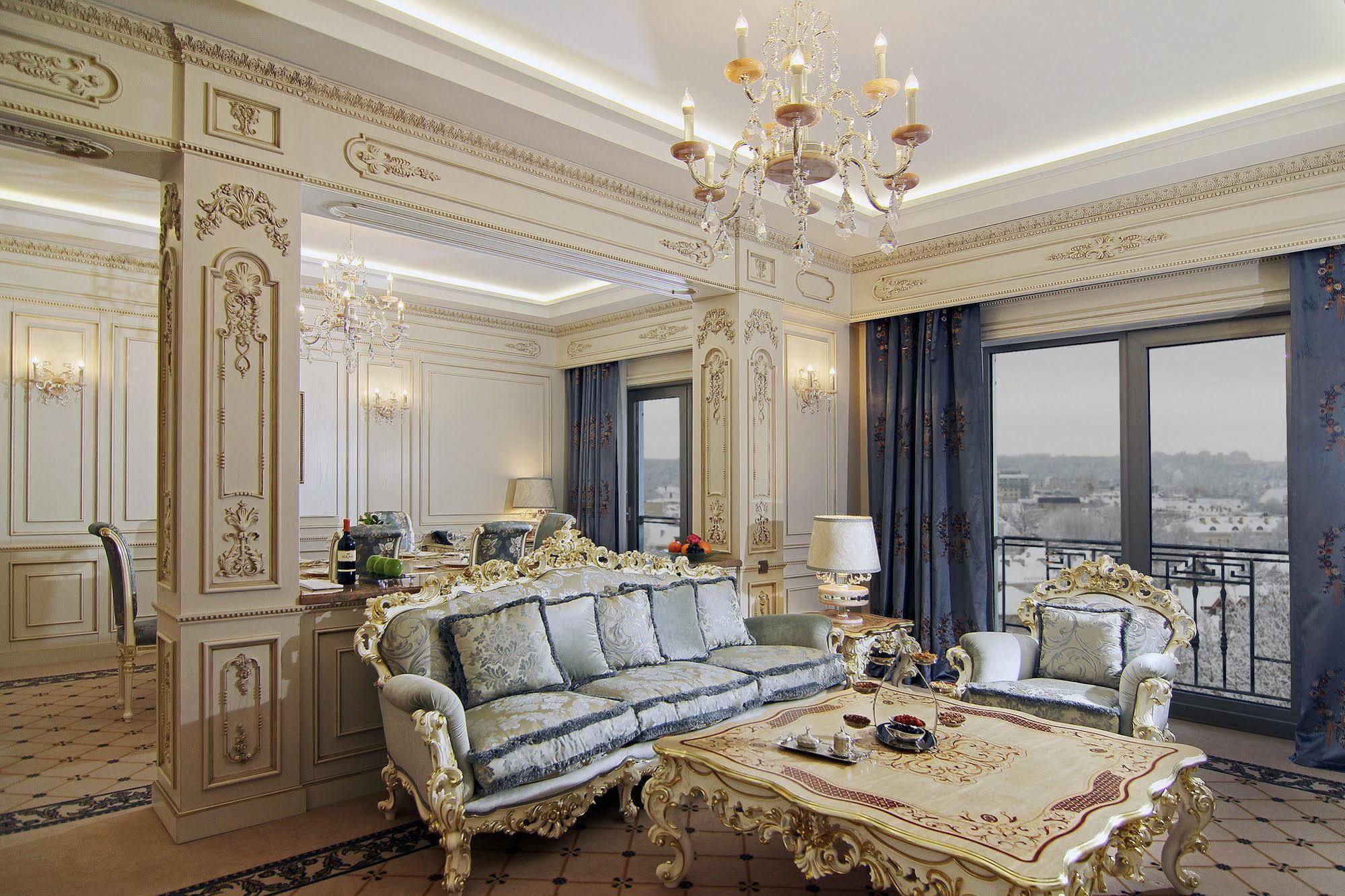 比什凯克猎户座酒店 外观 照片 Neoclassical interior design